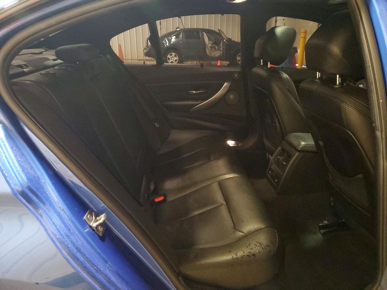 2014 BMW 335 I - zdjęcie 10