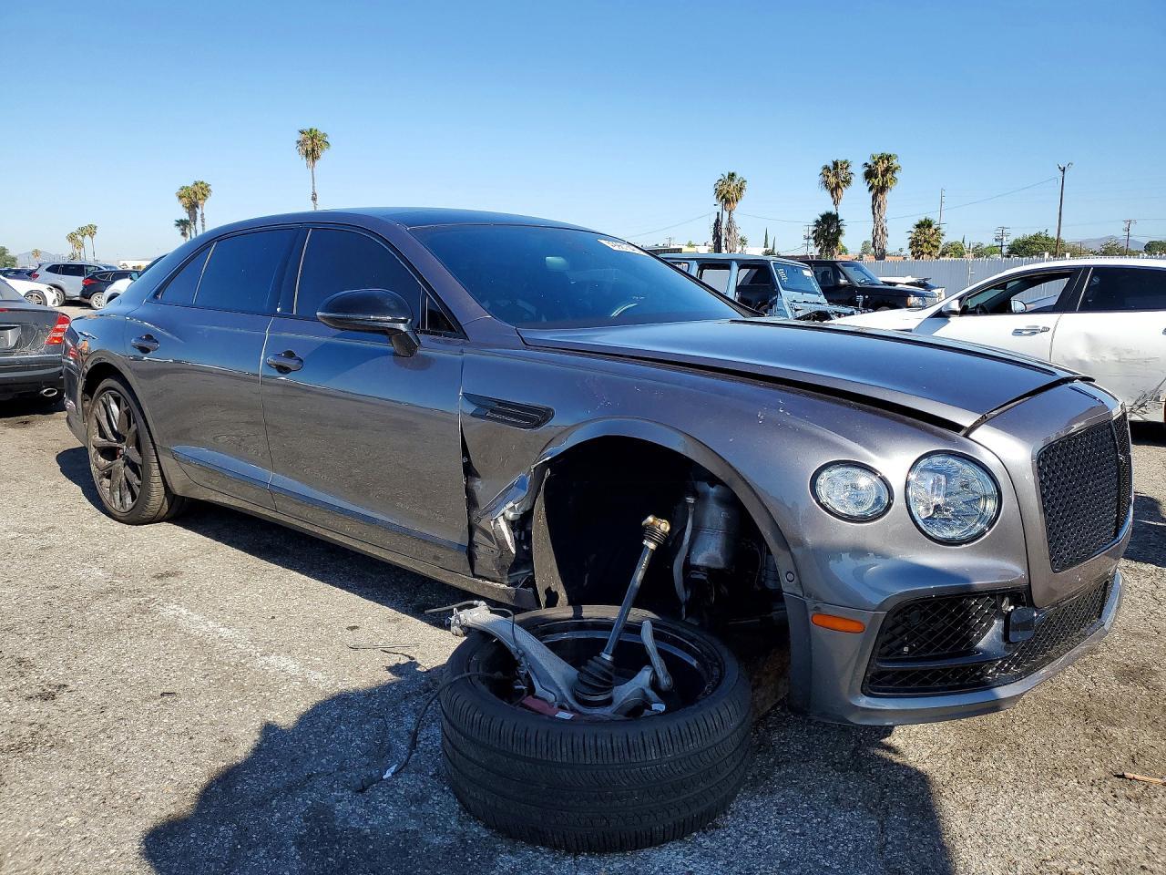 2024 Bentley Flying Spur - zdjęcie 4