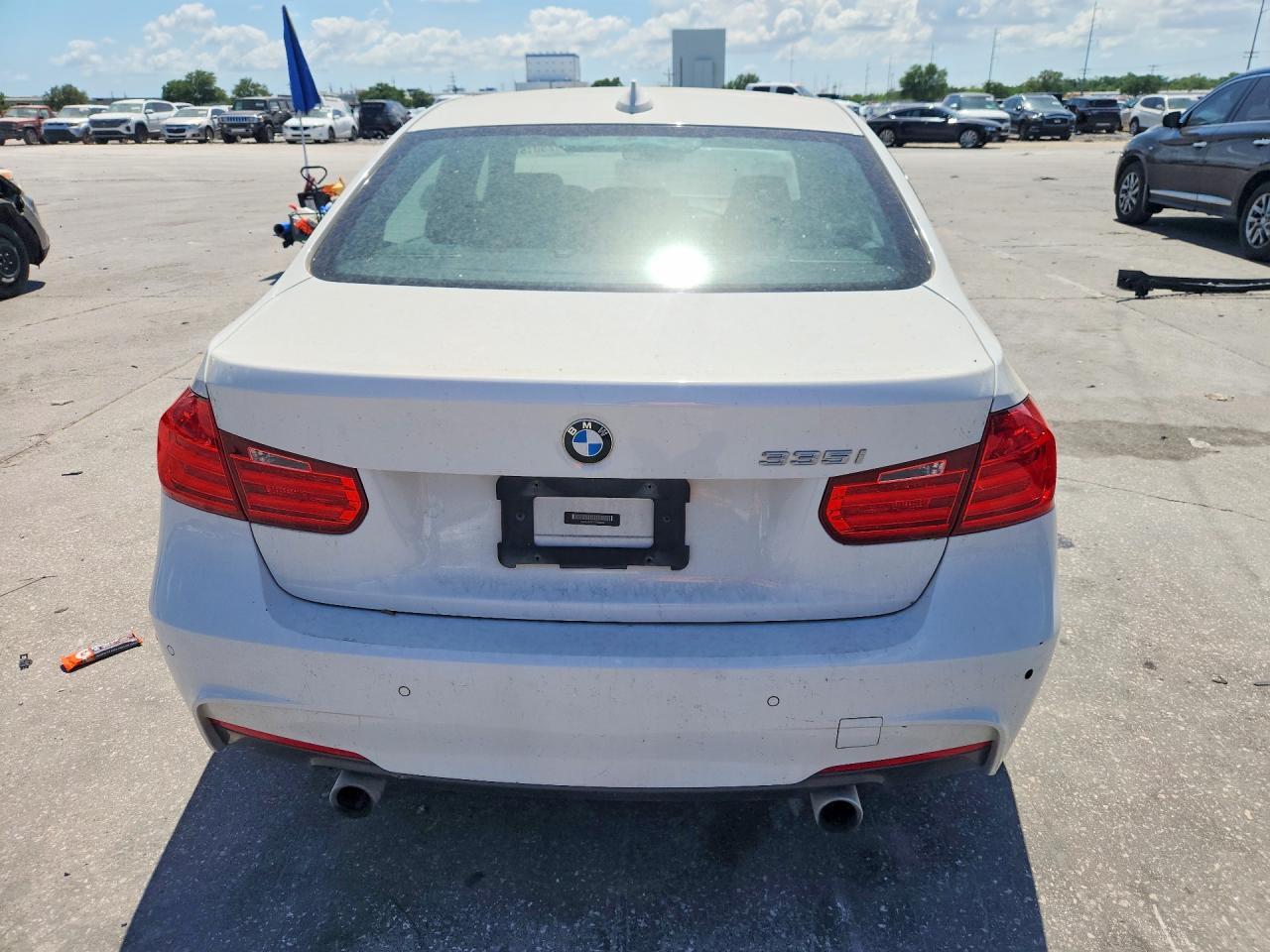 2015 BMW 335 I - zdjęcie 6
