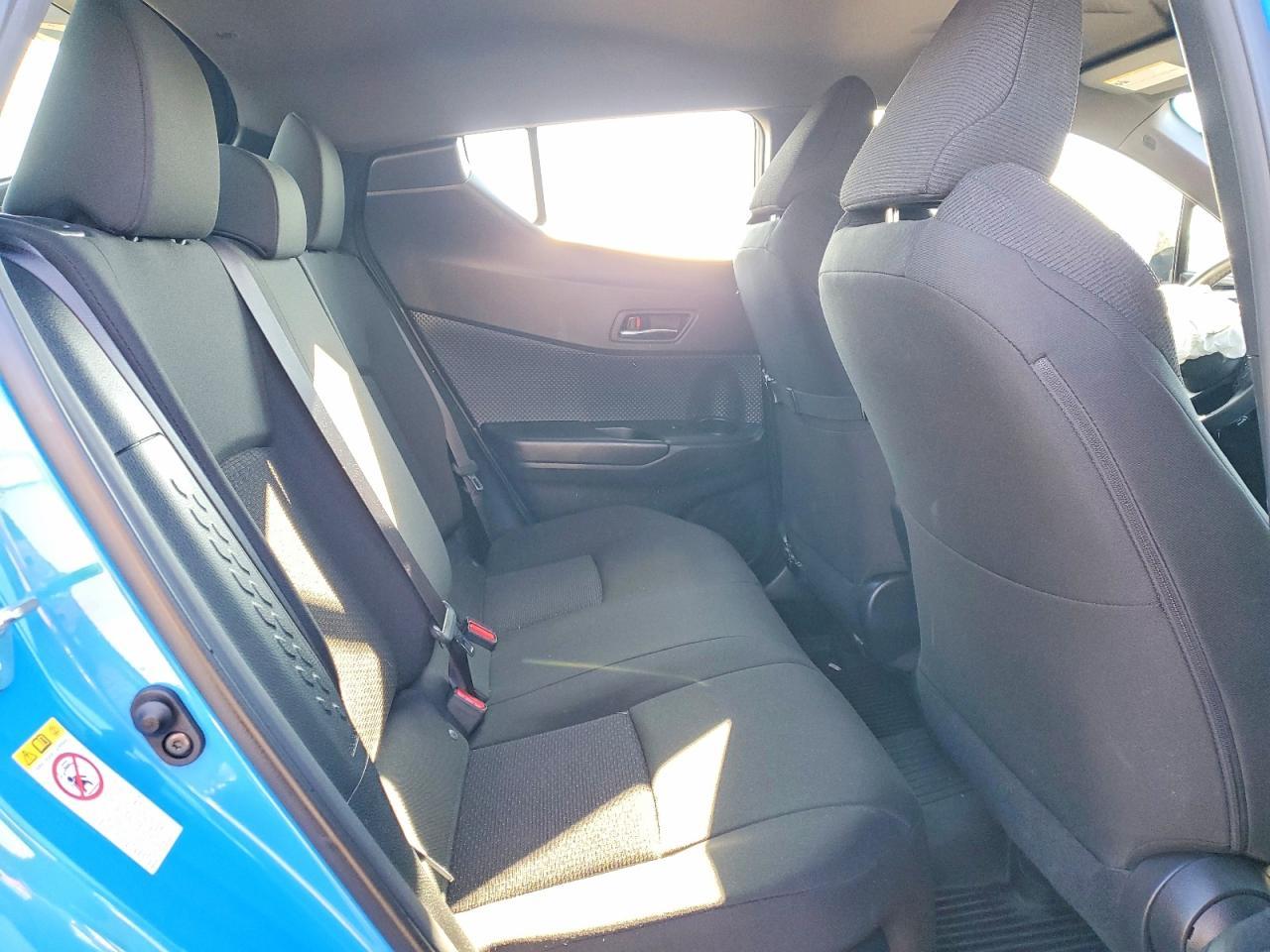 2019 Toyota C-Hr Xle - zdjęcie 11