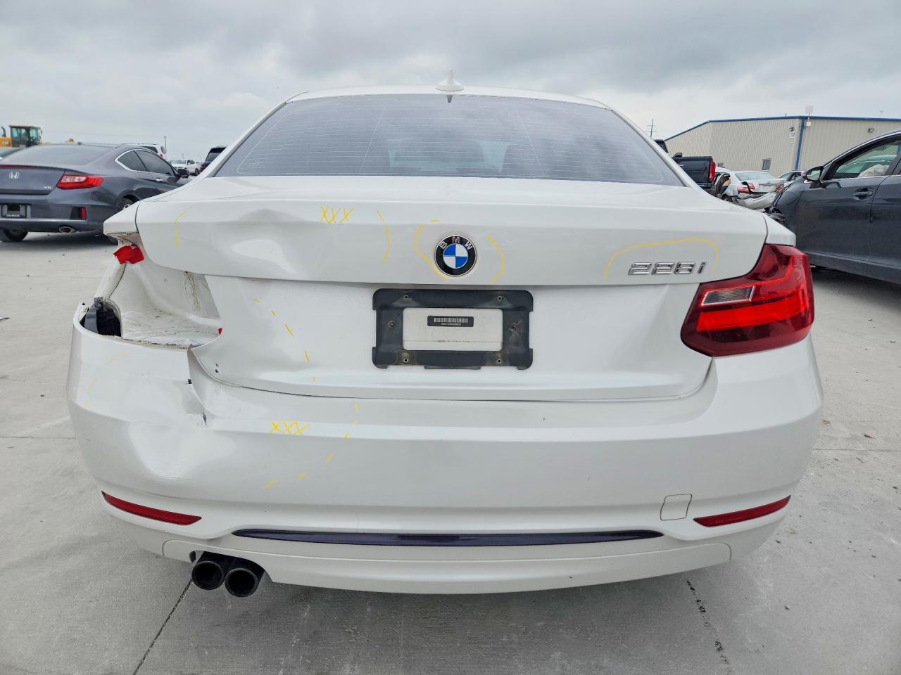 2014 BMW 228 I - zdjęcie 6