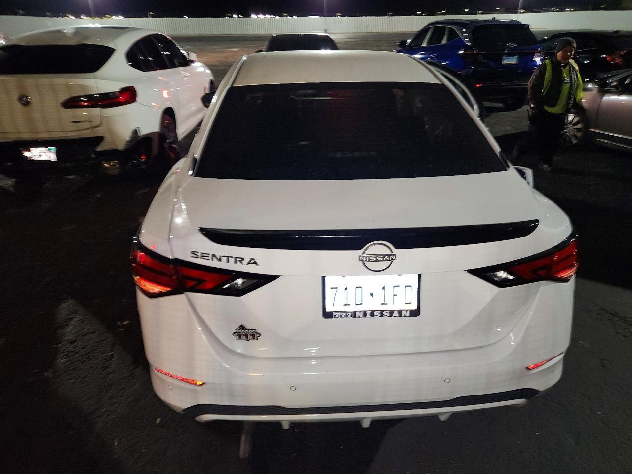 2025 Nissan Sentra S - zdjęcie 6