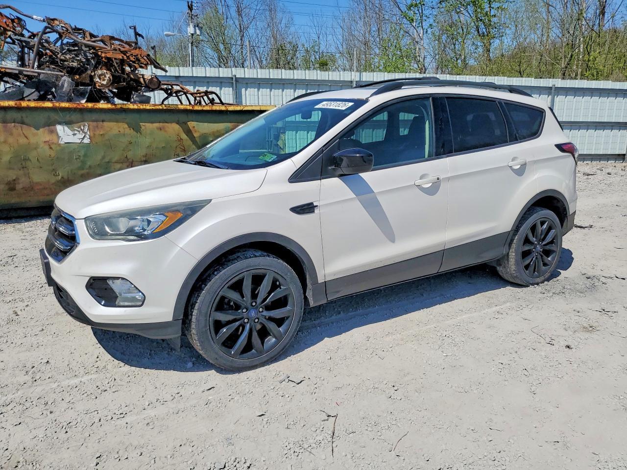 2017 Ford Escape Se - zdjęcie główne