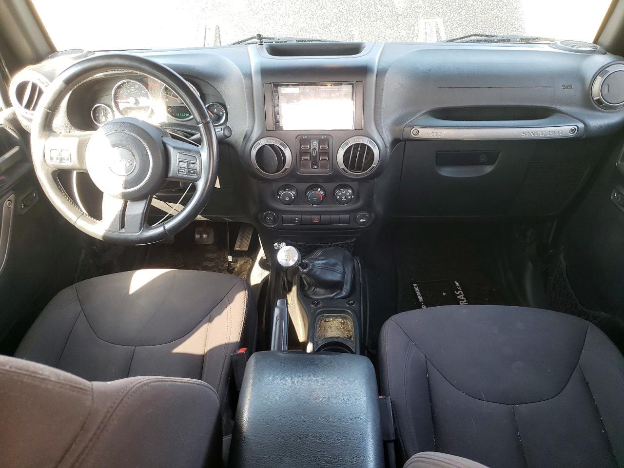 2015 Jeep Wrangler Unlimited Sport - zdjęcie 8