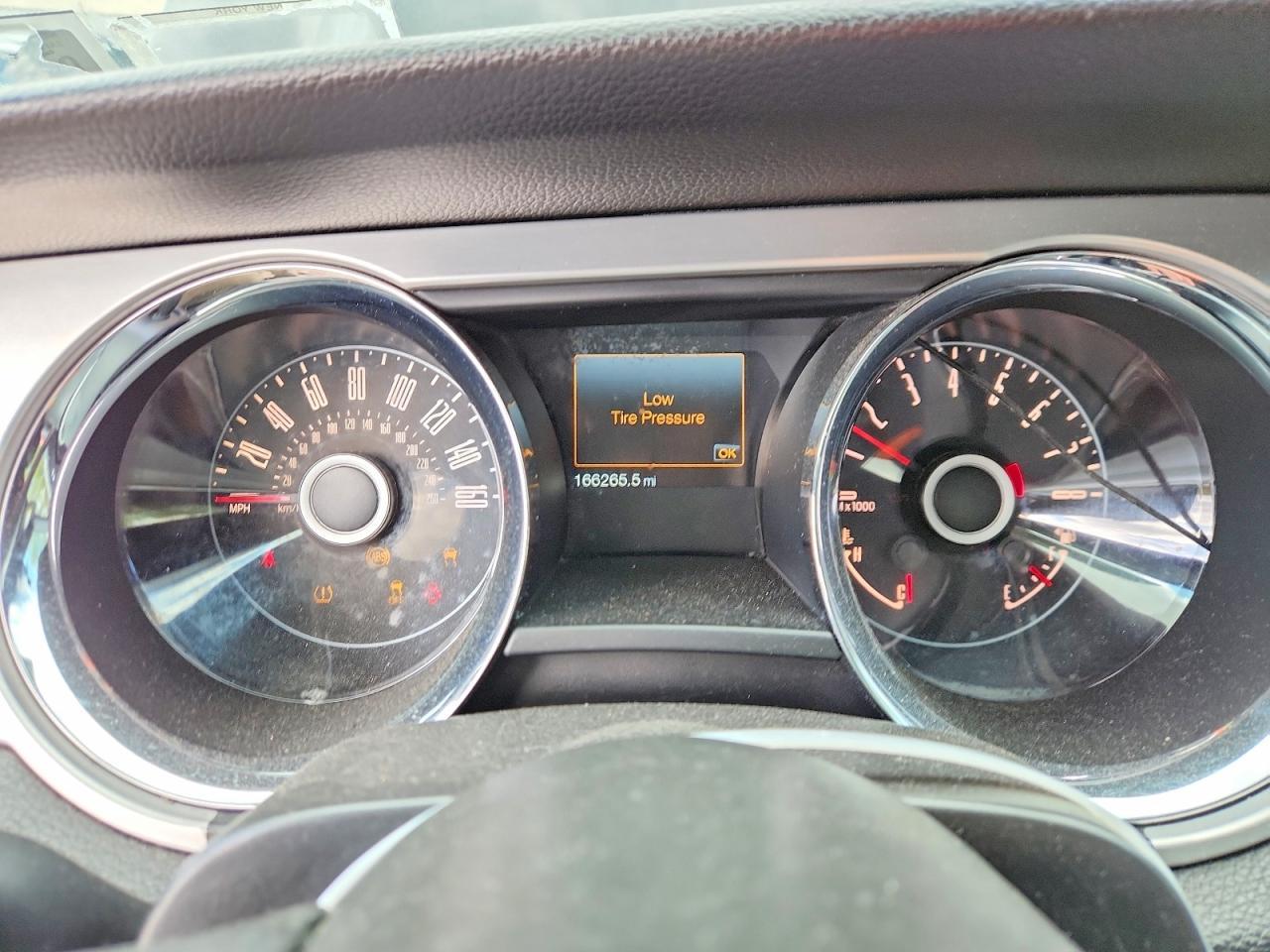 2014 Ford Mustang - zdjęcie 9