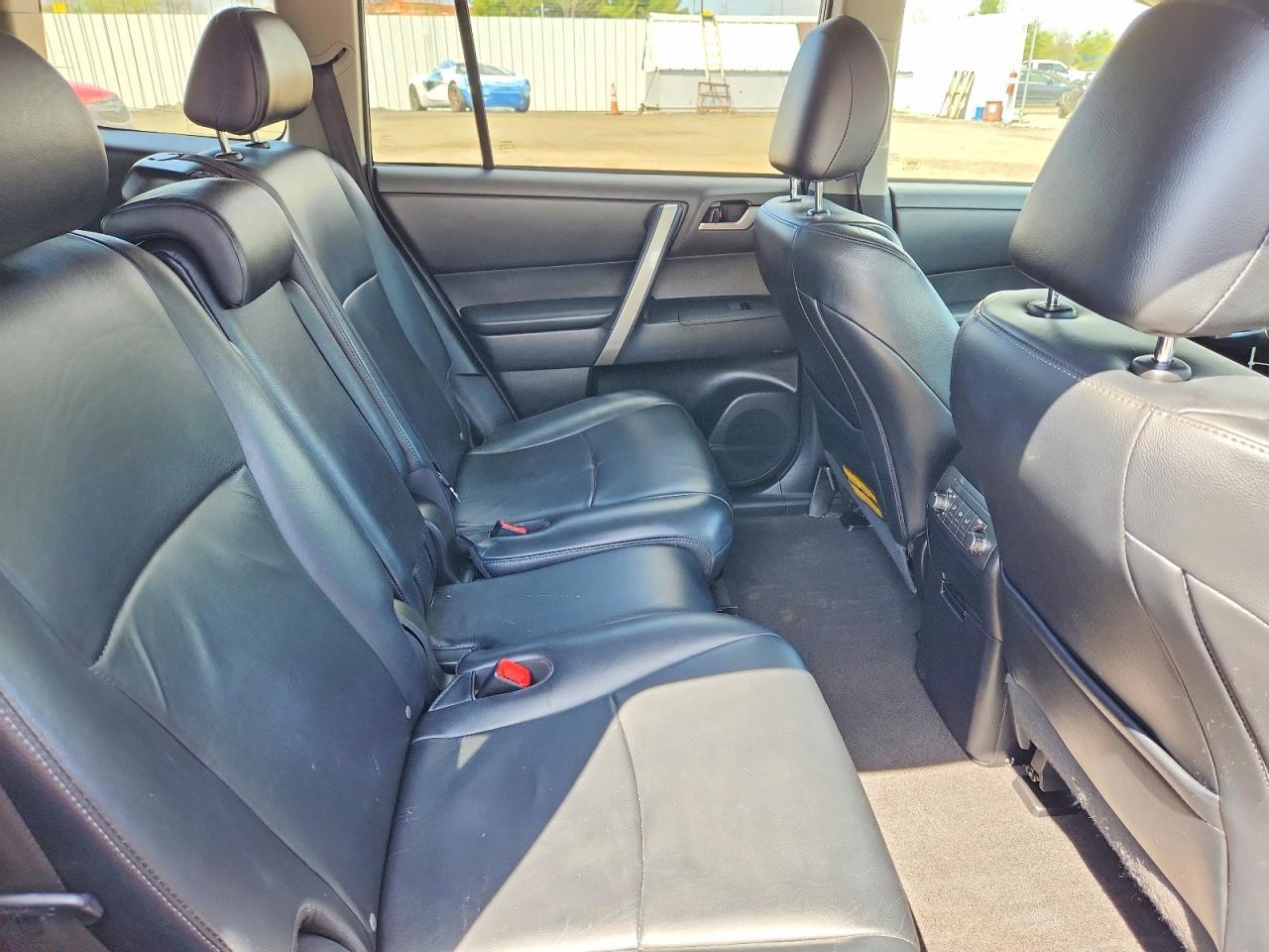 2013 Toyota Highlander Se - zdjęcie 11