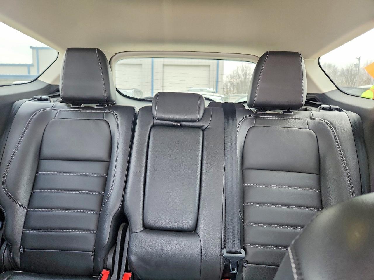 2017 Ford Escape Titanium - zdjęcie 10