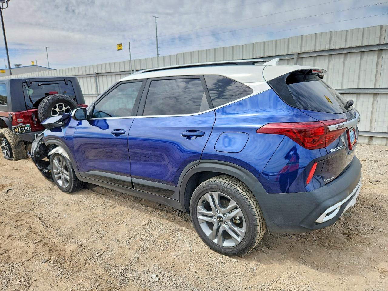 2021 Kia Seltos S - zdjęcie 2