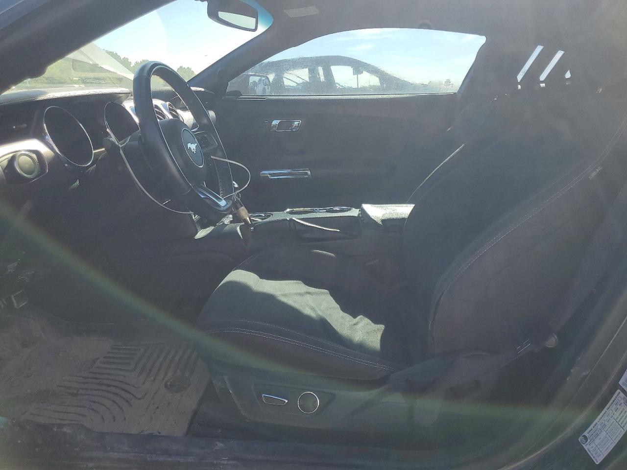 2016 Ford Mustang - zdjęcie 7