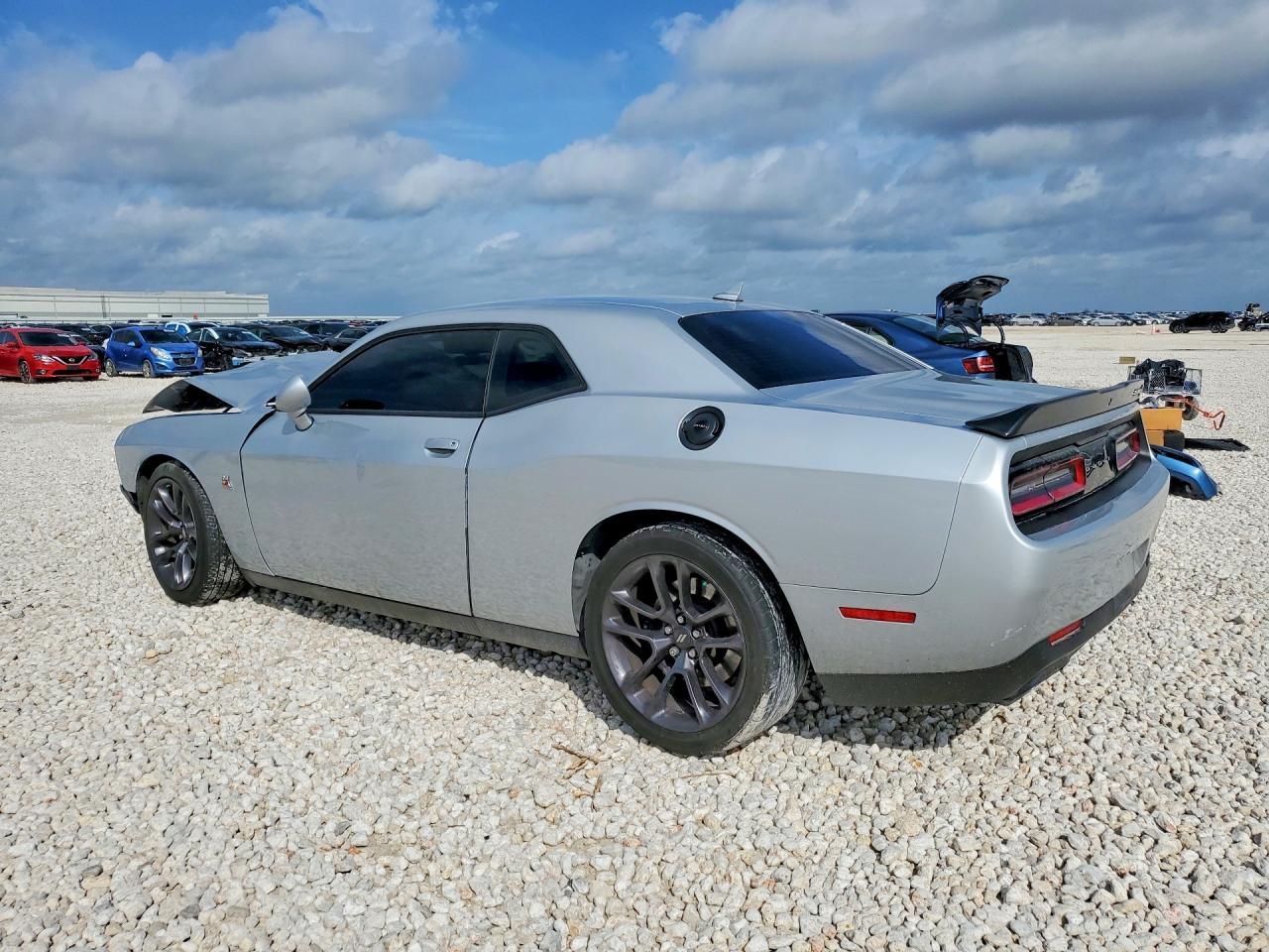 2023 Dodge Challenger R - zdjęcie 2