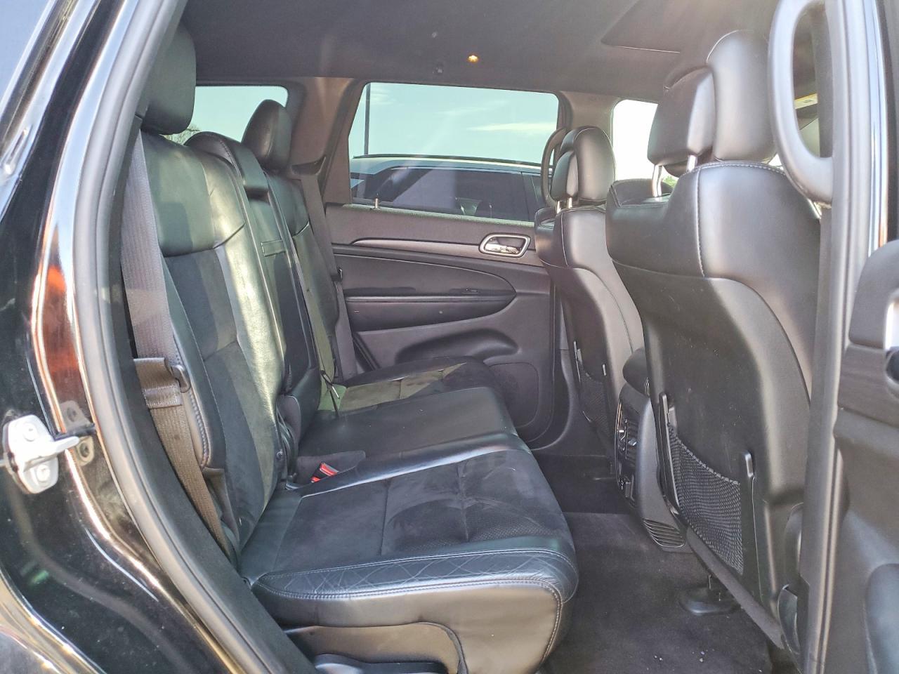 2018 Jeep Grand Cherokee Laredo - zdjęcie 11