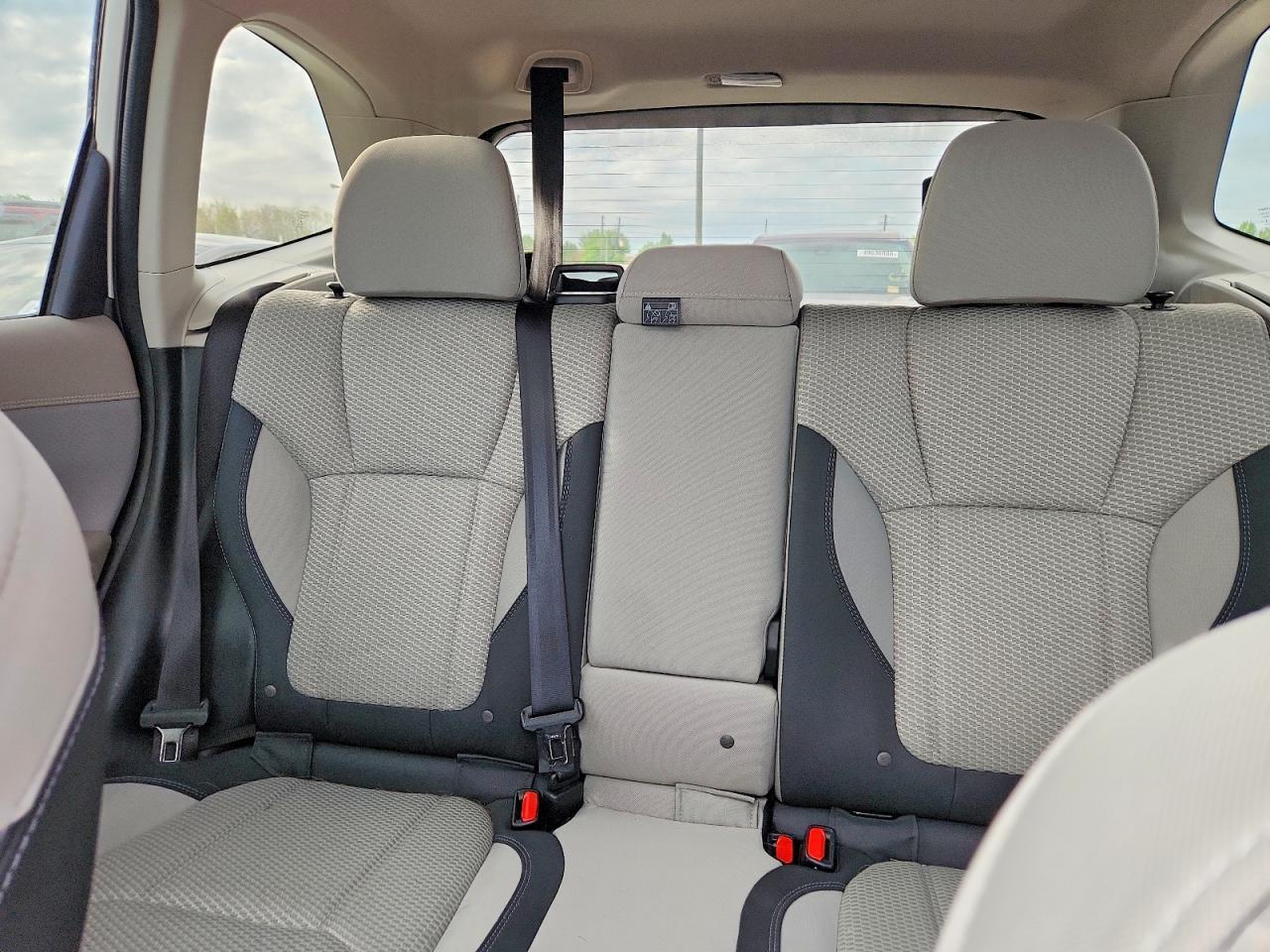 2021 Subaru Forester Premium - zdjęcie 10