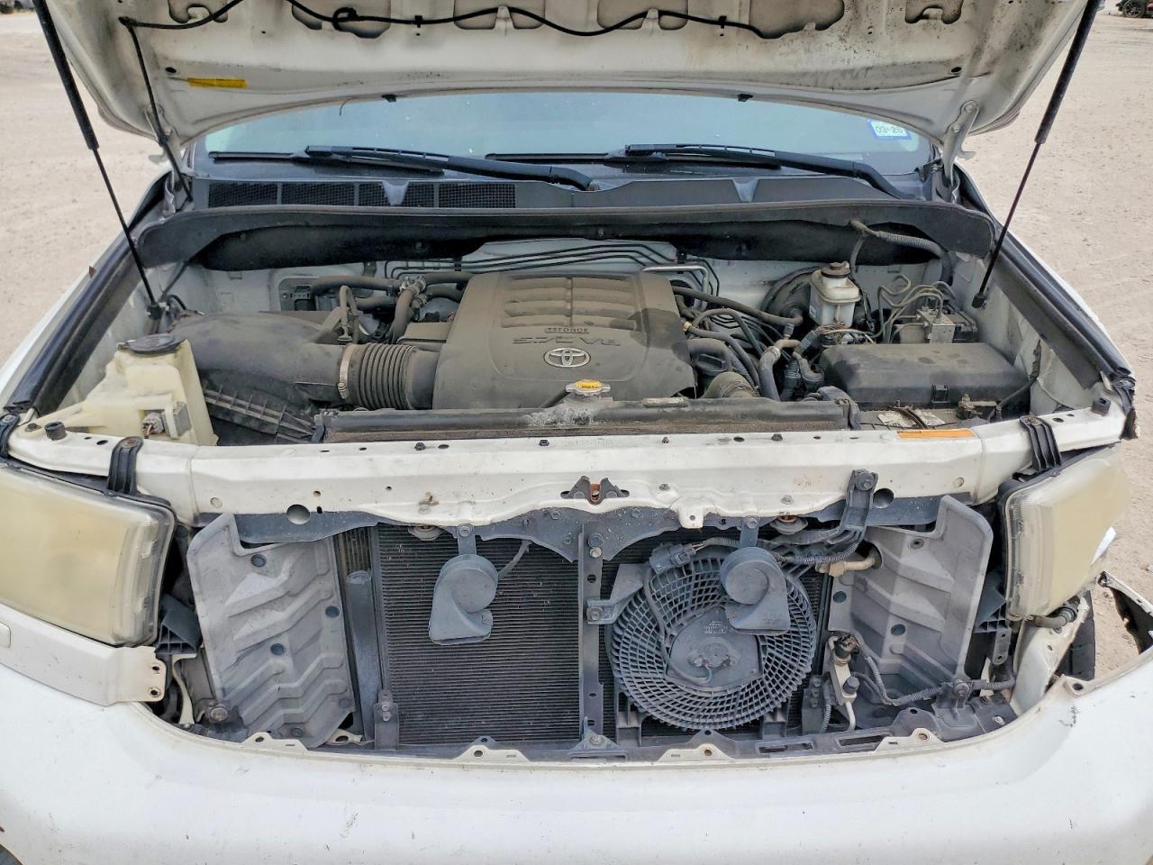 2014 Toyota Sequoia Limited - zdjęcie 12