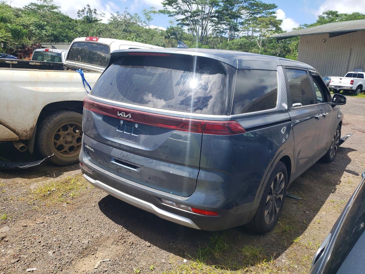 2024 Kia Carnival Ex - zdjęcie 3