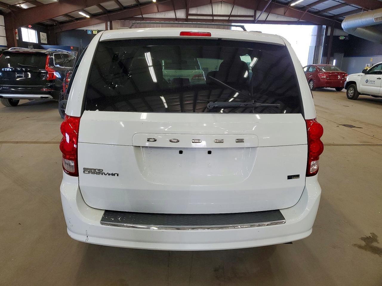 2014 Dodge Grand Caravan Sxt - zdjęcie 6