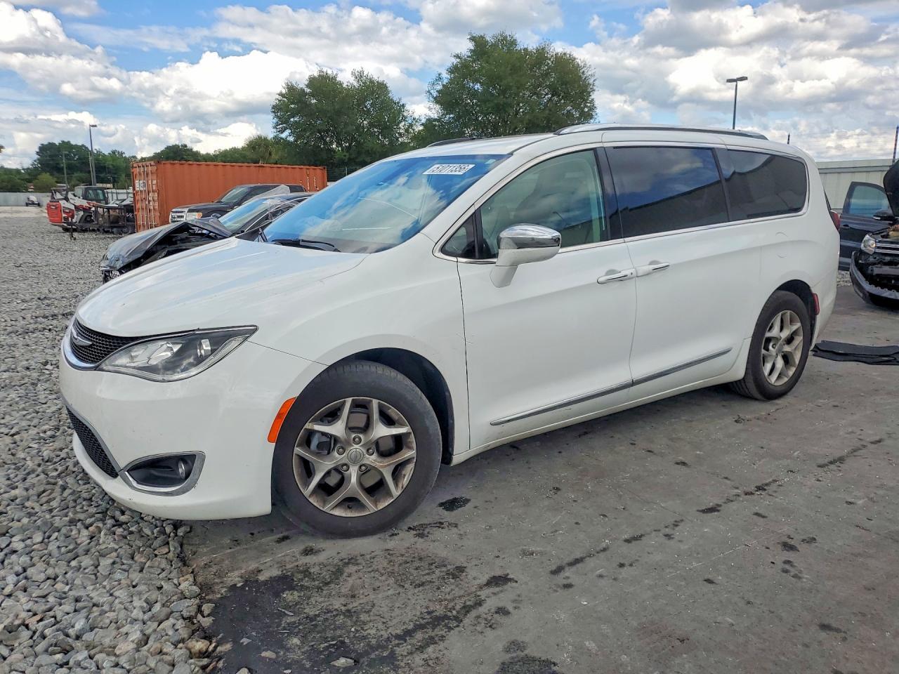 2020 Chrysler Pacifica Limited - zdjęcie główne