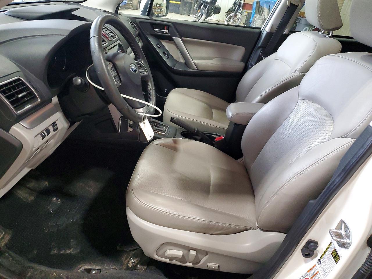 2016 Subaru Forester 2.5I Touring - zdjęcie 7