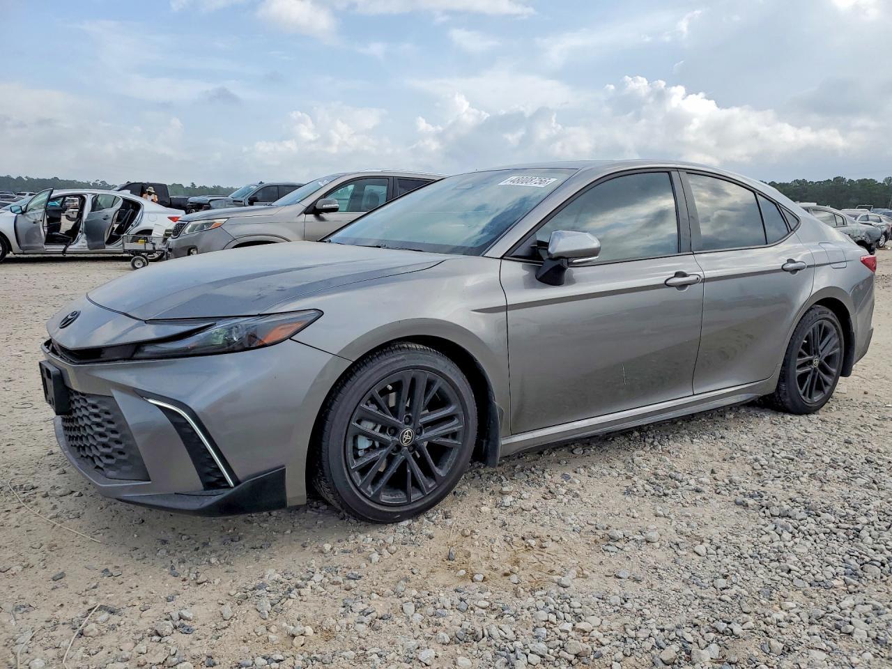 2025 Toyota Camry Se - zdjęcie główne