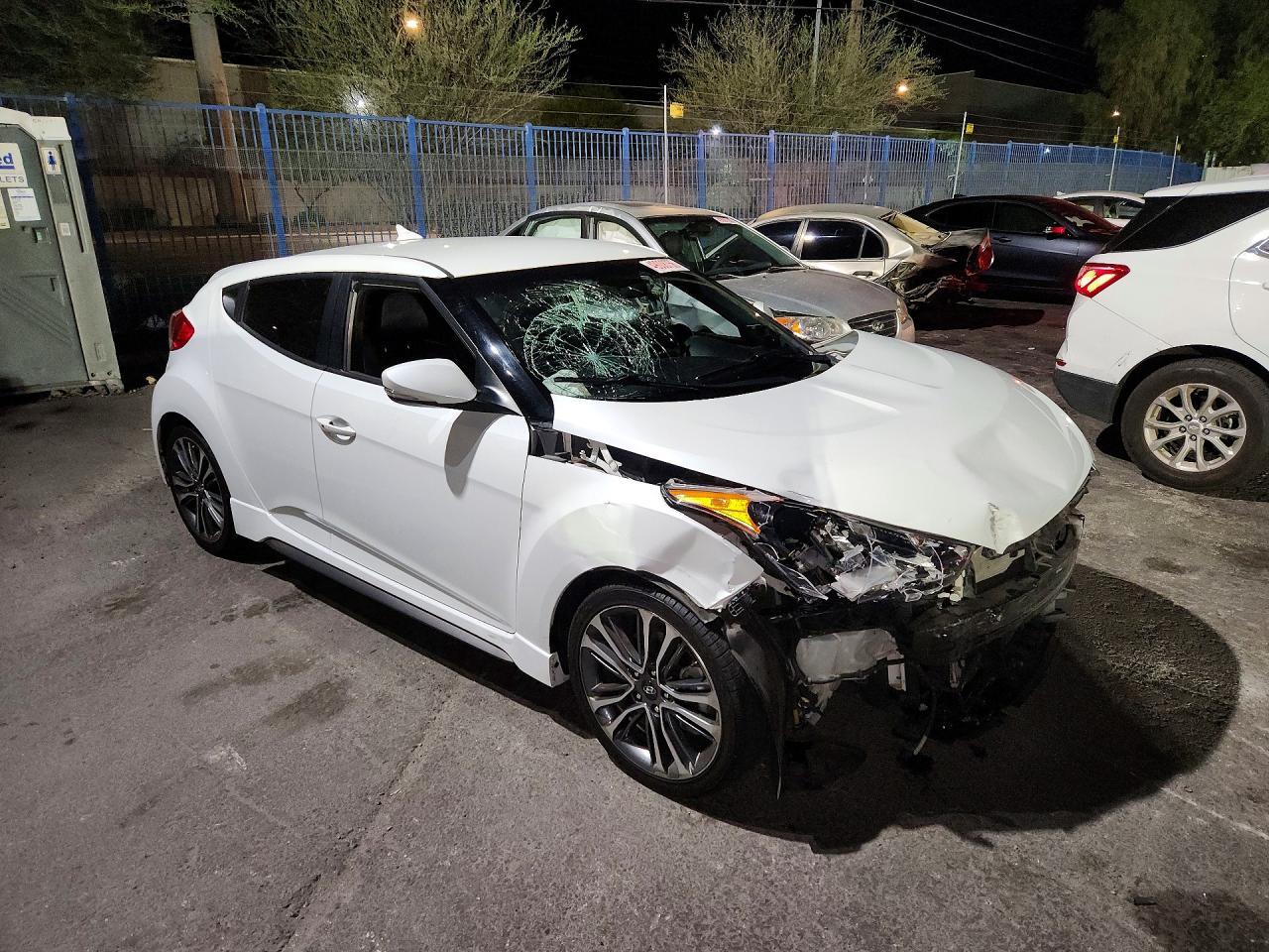 2017 Hyundai Veloster Turbo - zdjęcie 4