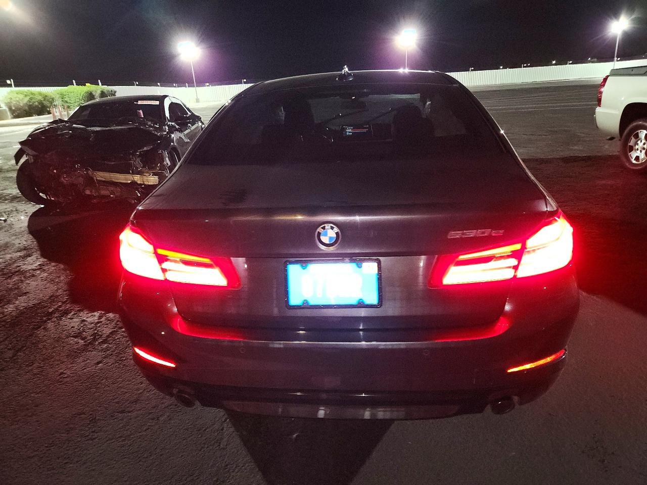 2019 BMW 530E - zdjęcie 6