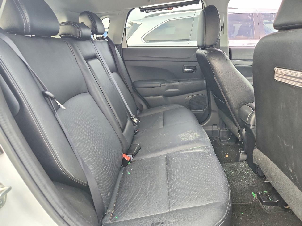 2017 Mitsubishi Outlander Sport Sel - zdjęcie 10