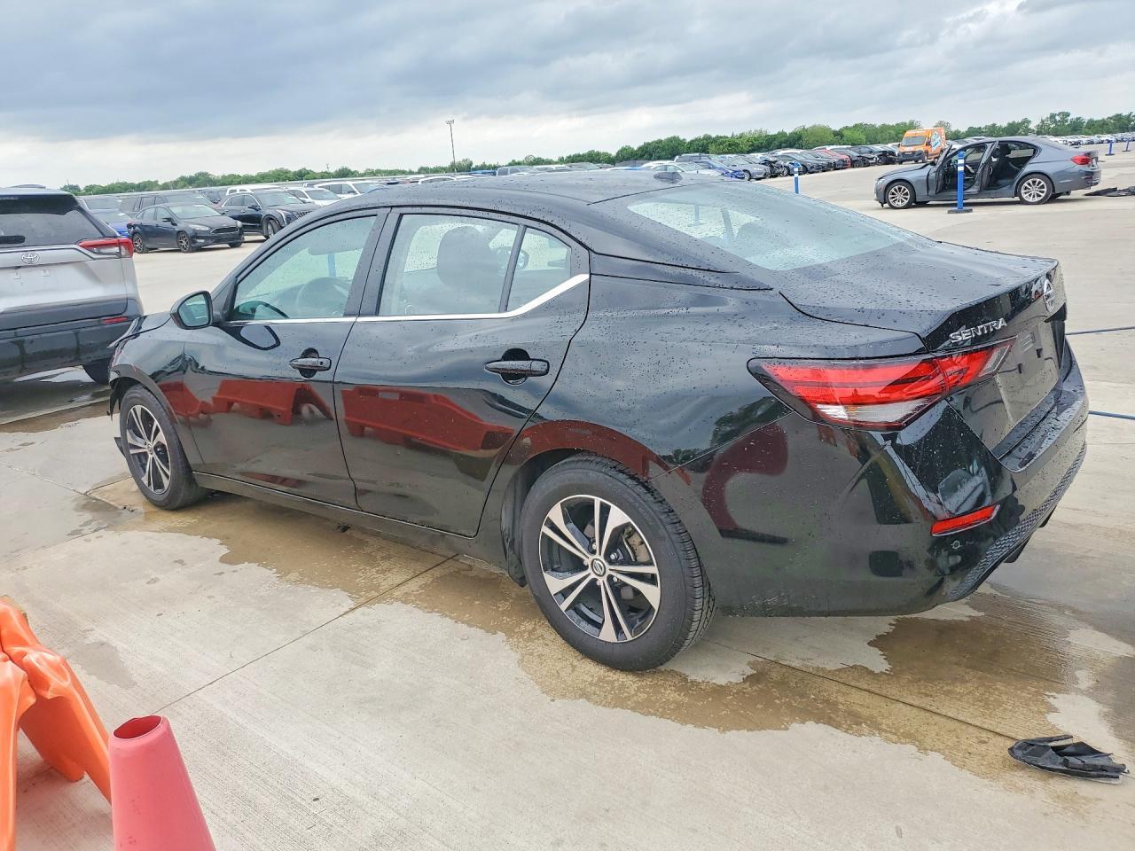 2023 Nissan Sentra Sv - zdjęcie 2