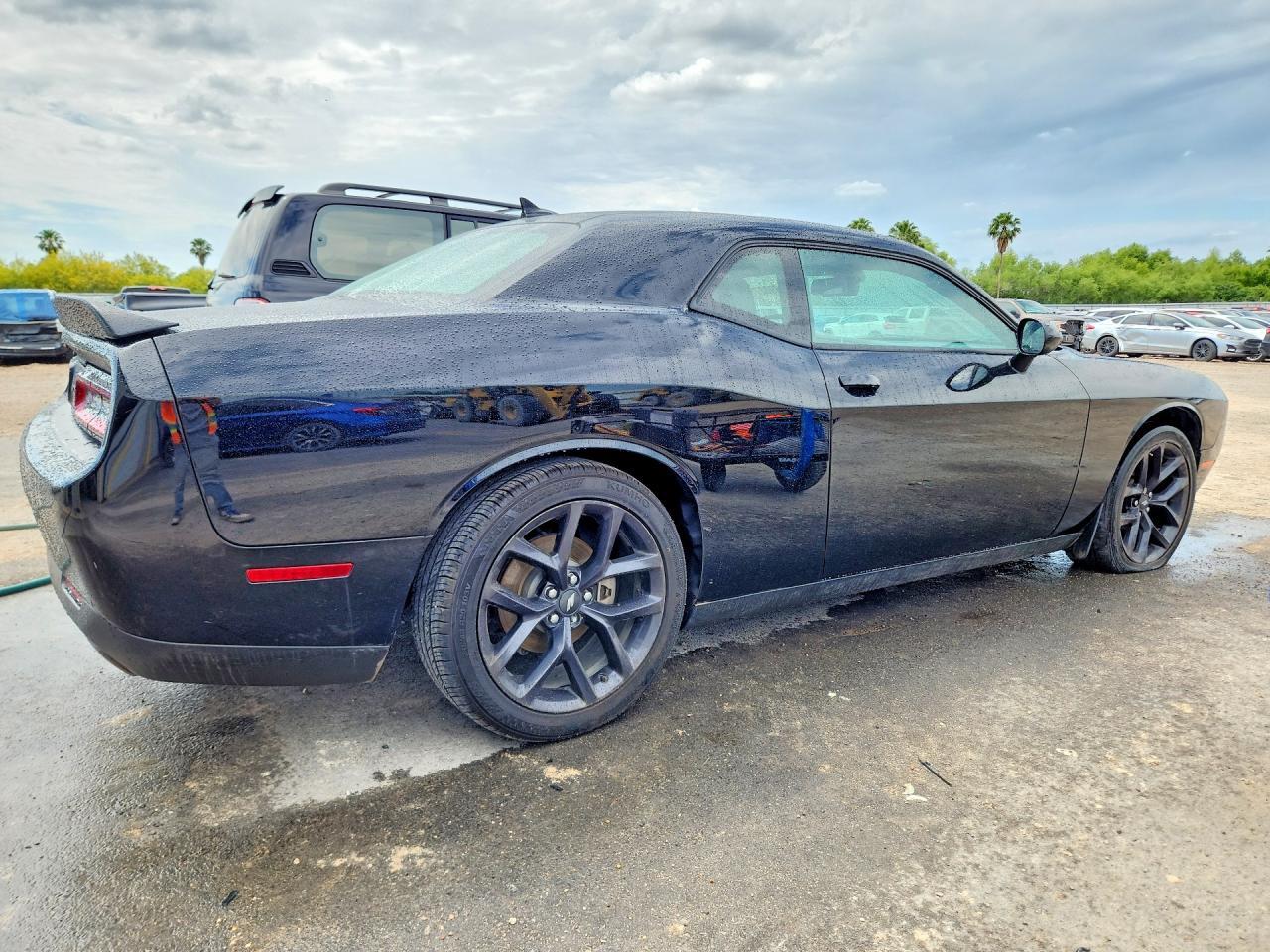 2021 Dodge Challenger Gt - zdjęcie 3