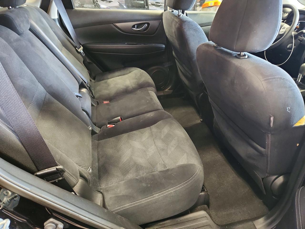 2016 Nissan Rogue S - zdjęcie 11