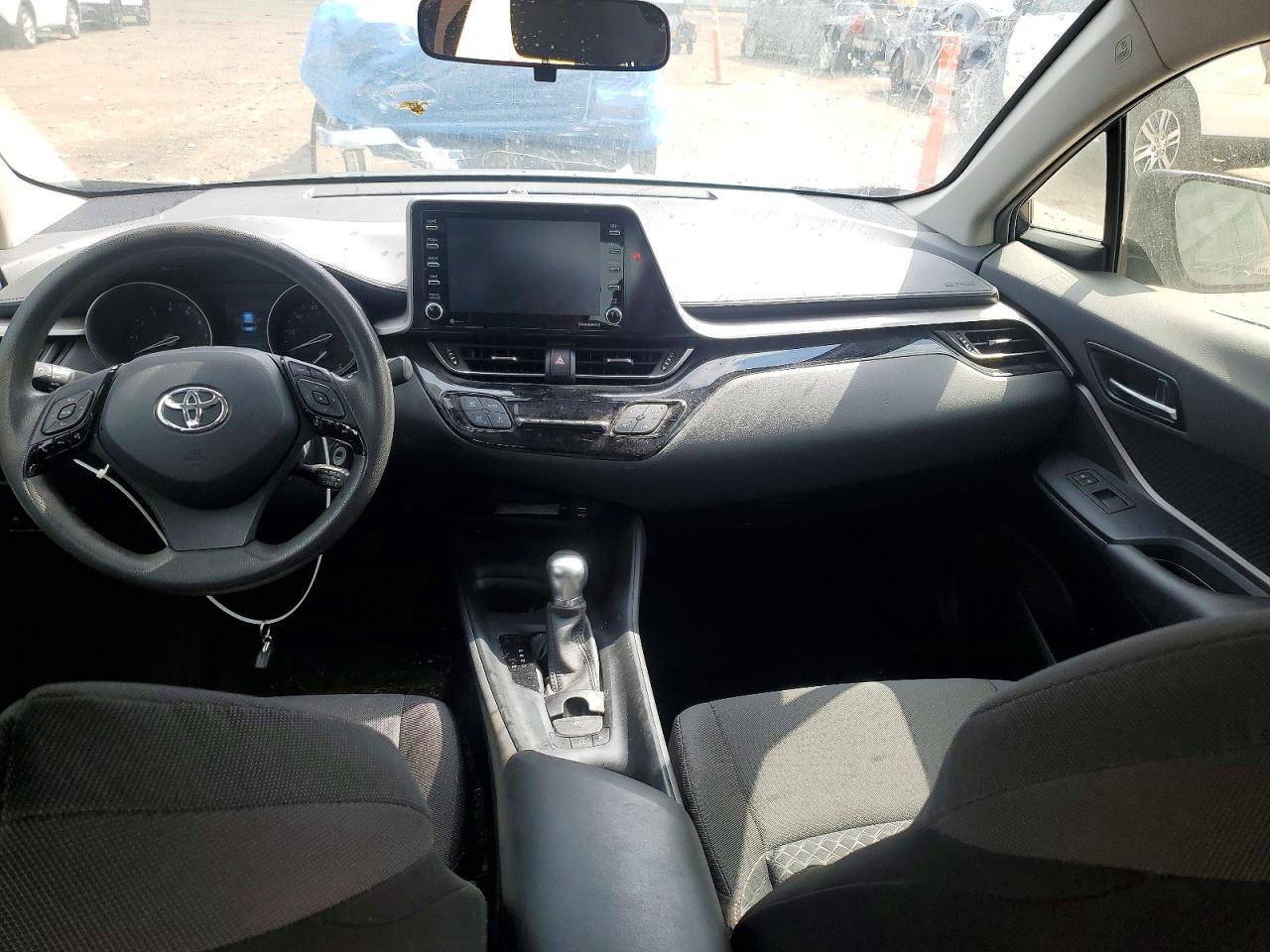 2021 Toyota C-Hr Le - zdjęcie 8