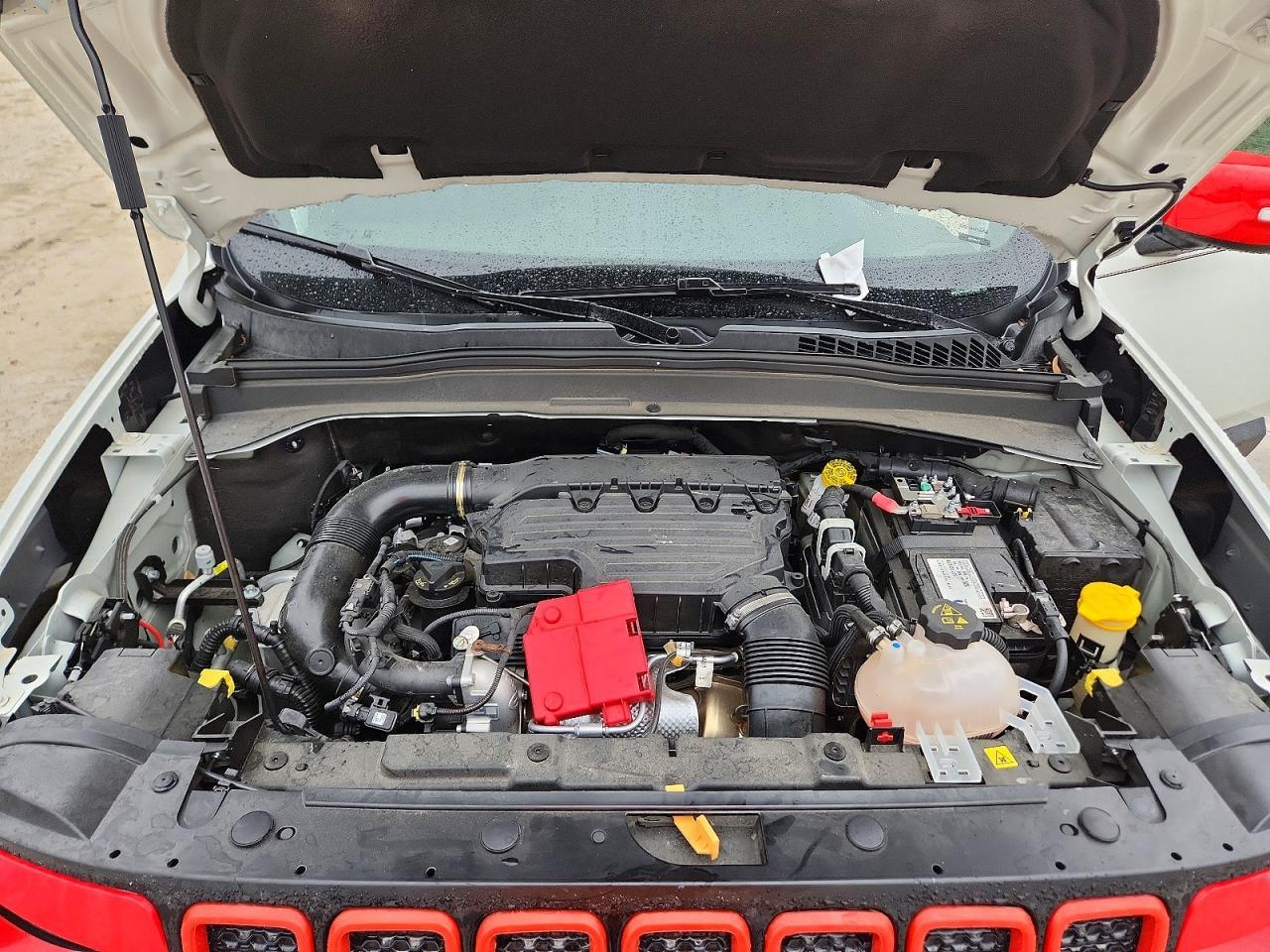 2023 Jeep Renegade Latitude - zdjęcie 12