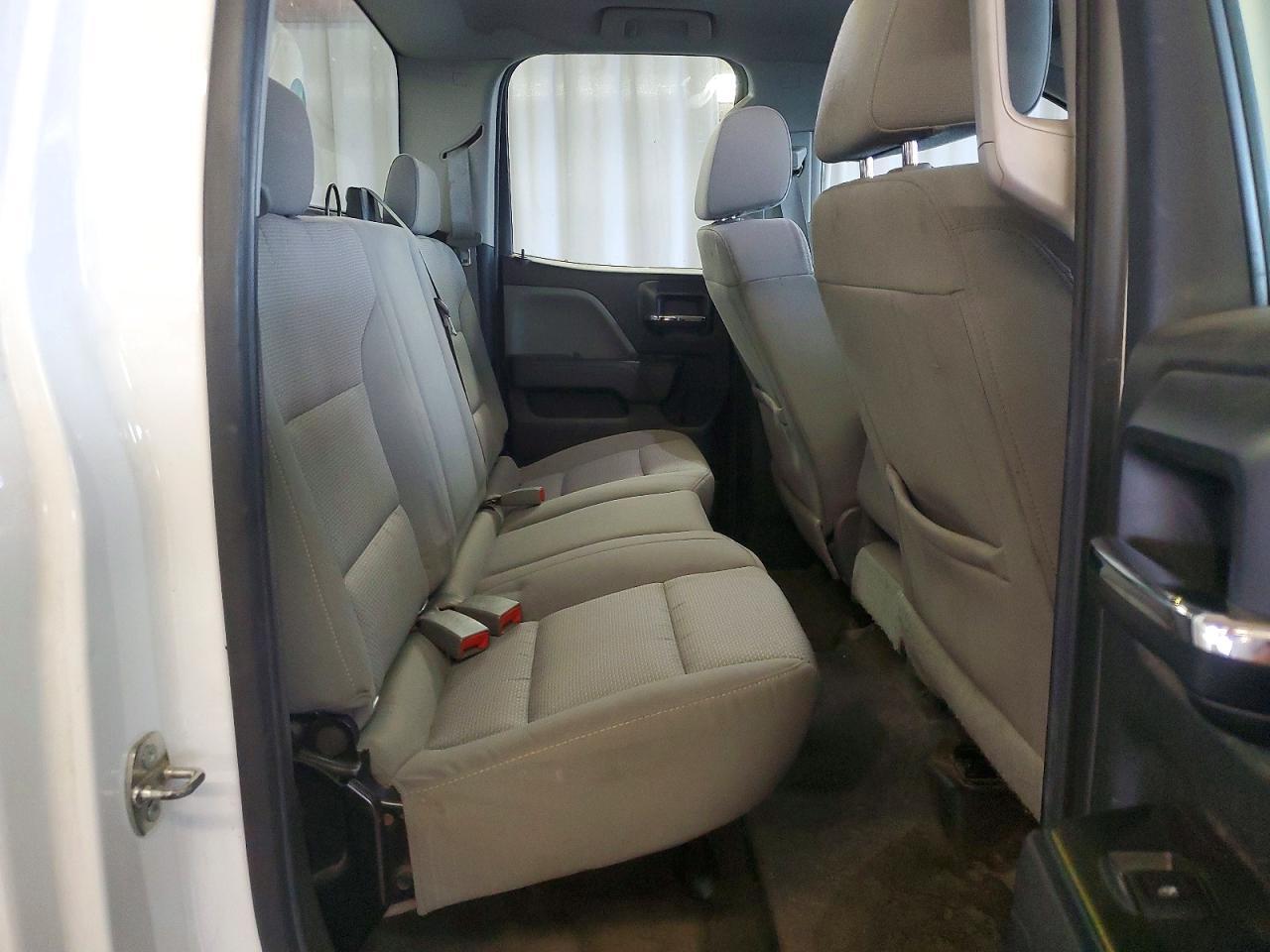 2016 GMC Sierra C1500 - zdjęcie 10