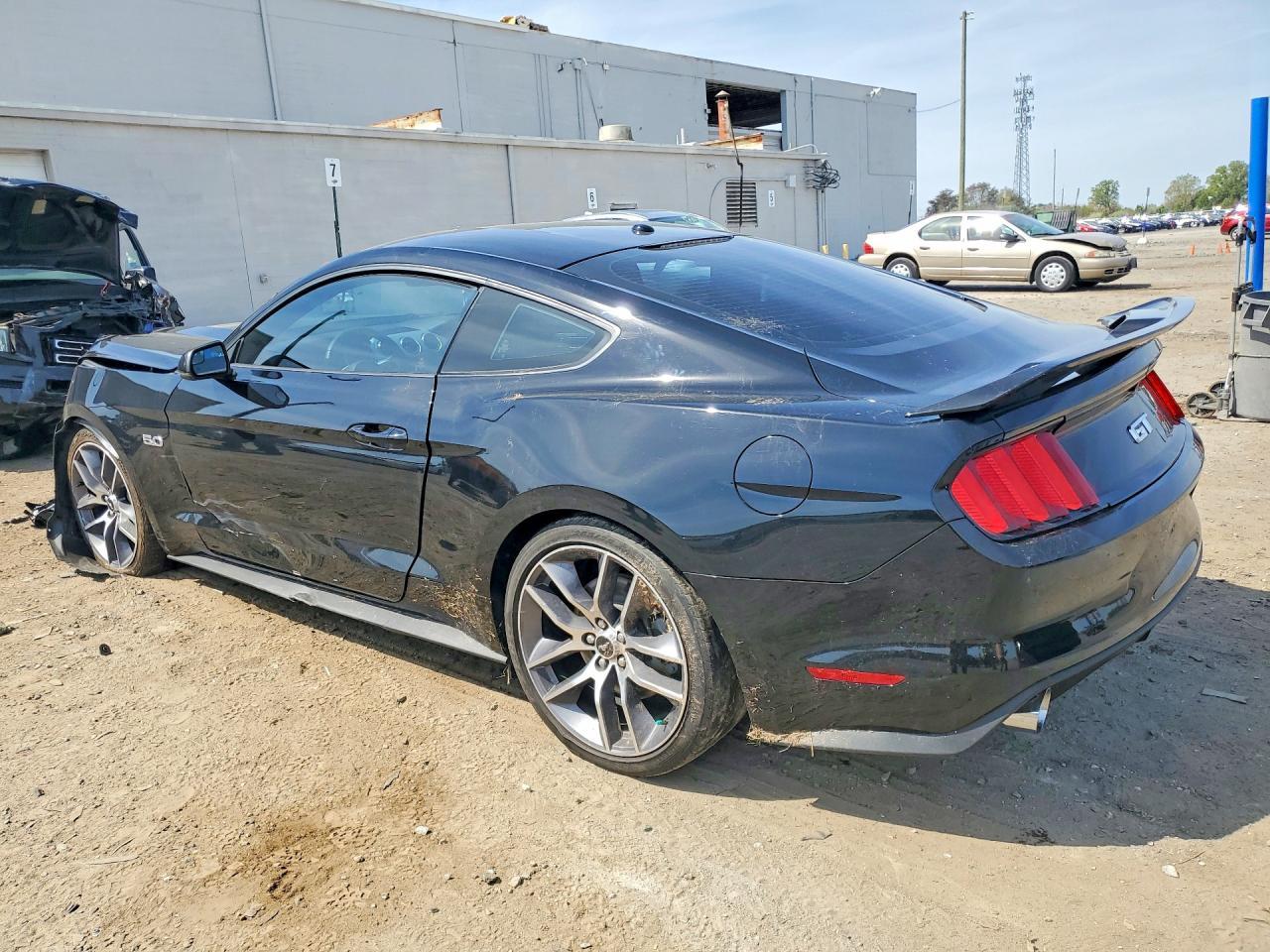 2015 Ford Mustang Gt - zdjęcie 2