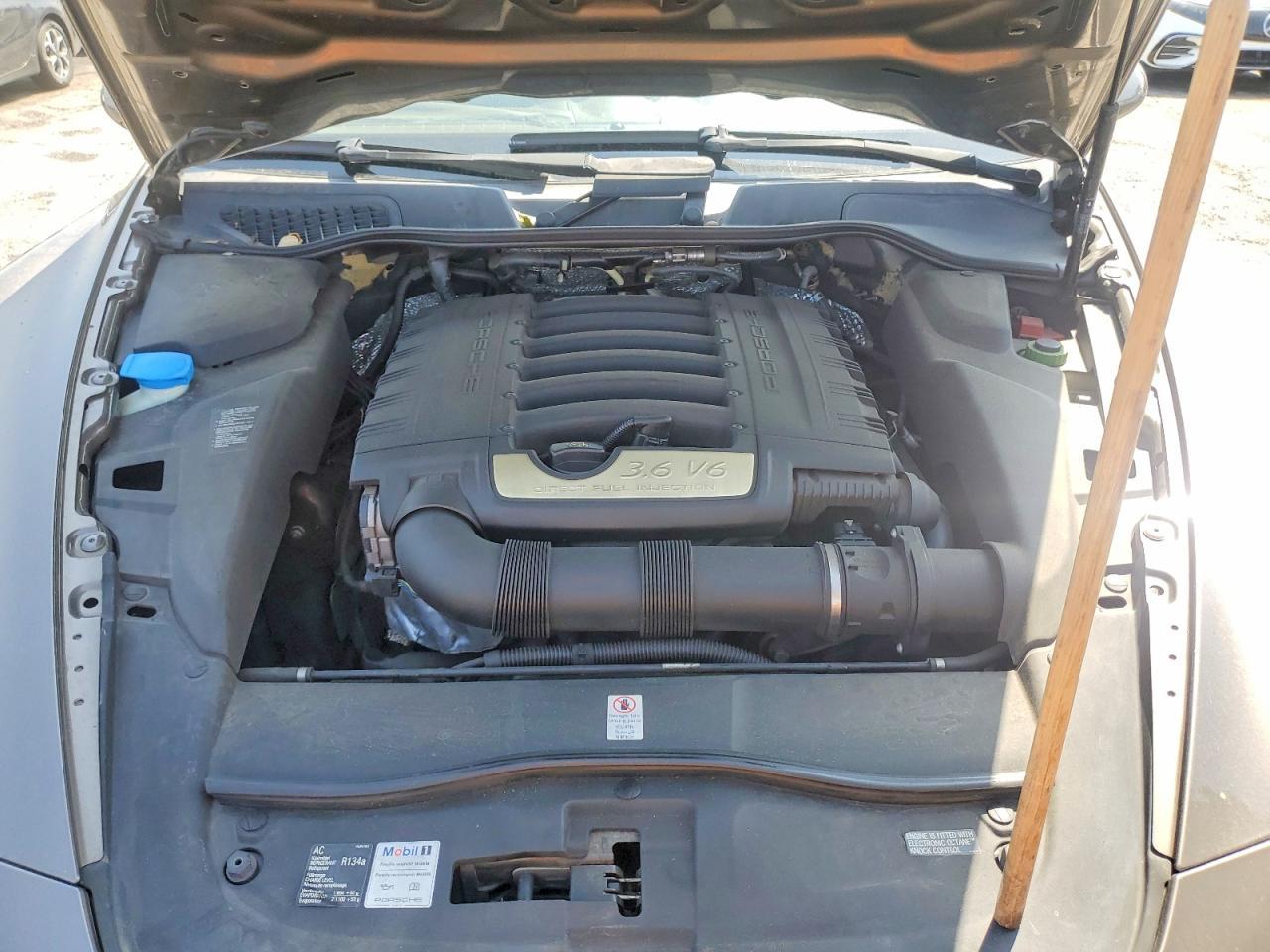 2013 Porsche Cayenne - zdjęcie 12