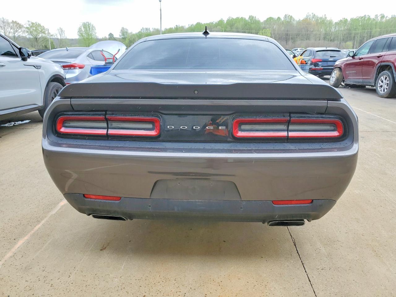 2019 Dodge Challenger R - zdjęcie 6