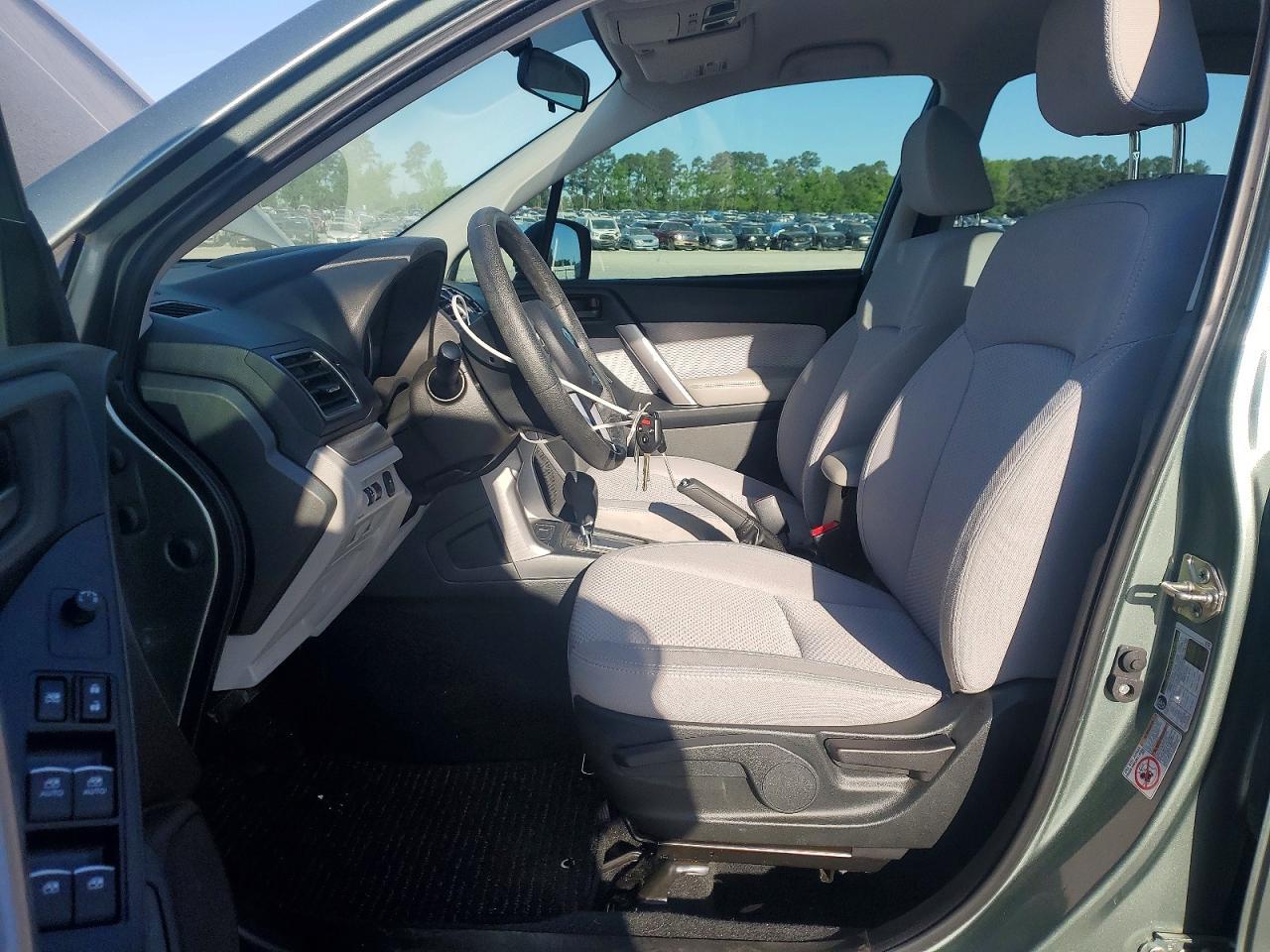 2017 Subaru Forester 2.5I - zdjęcie 7