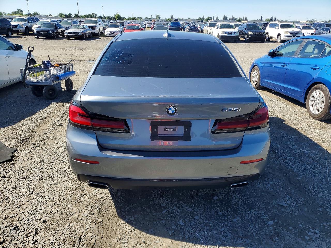 2021 BMW 530 I - zdjęcie 6