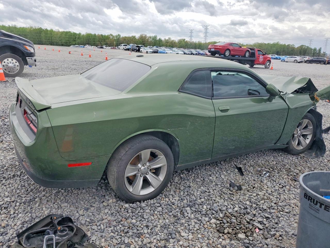 2021 Dodge Challenger Sxt - zdjęcie 3