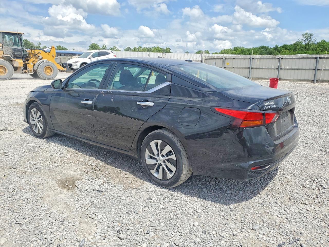 2020 Nissan Altima S - zdjęcie 2