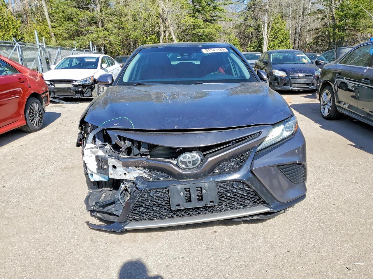 2018 Toyota Camry Xse - zdjęcie 5