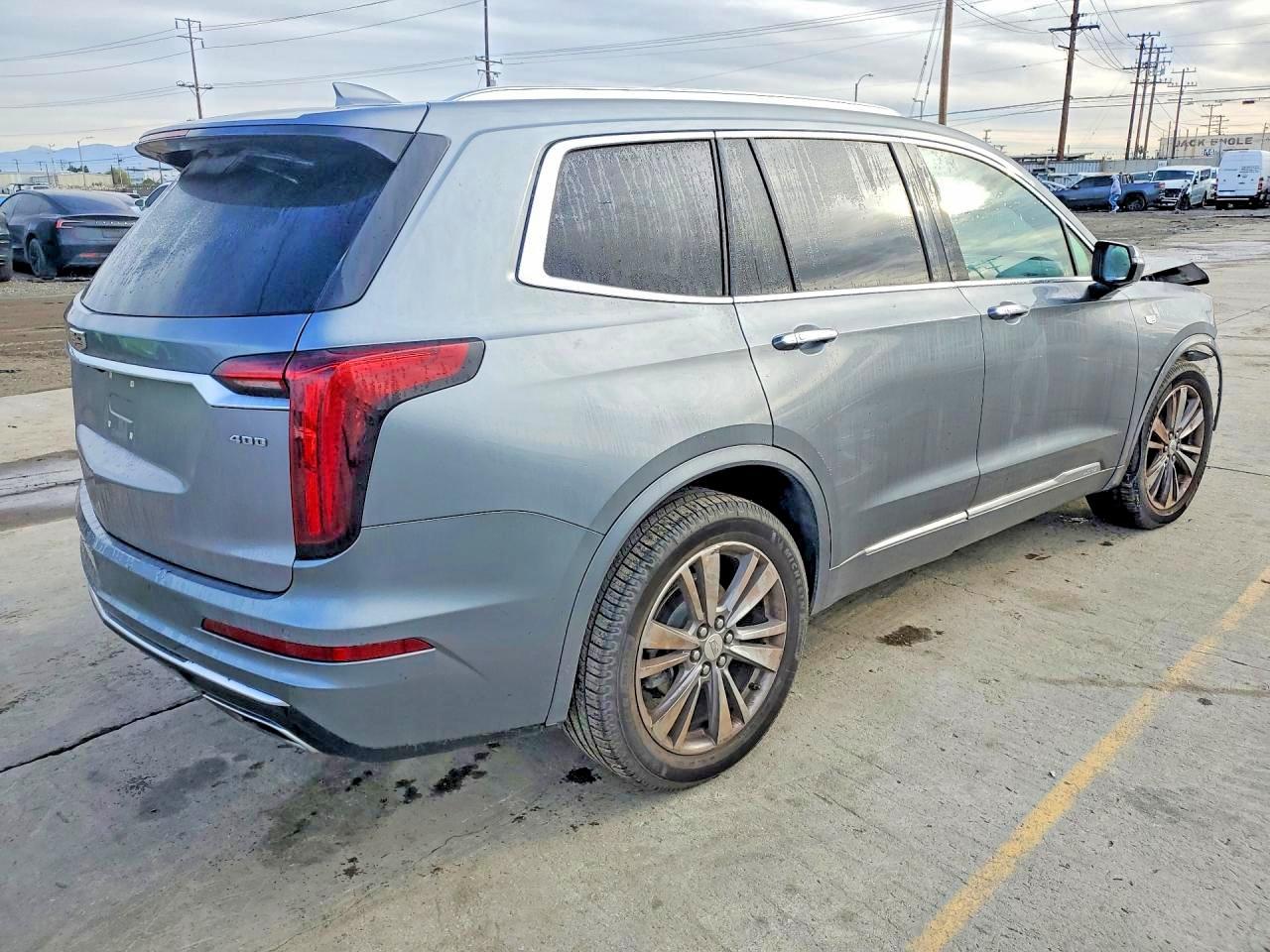 2022 Cadillac Xt6 Premium Luxury - zdjęcie 3