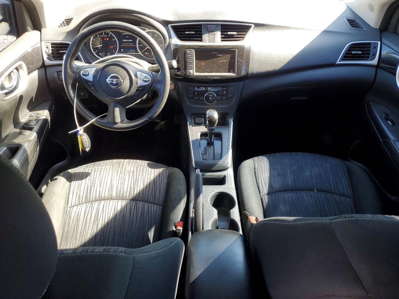 2019 Nissan Sentra Sv - zdjęcie 8