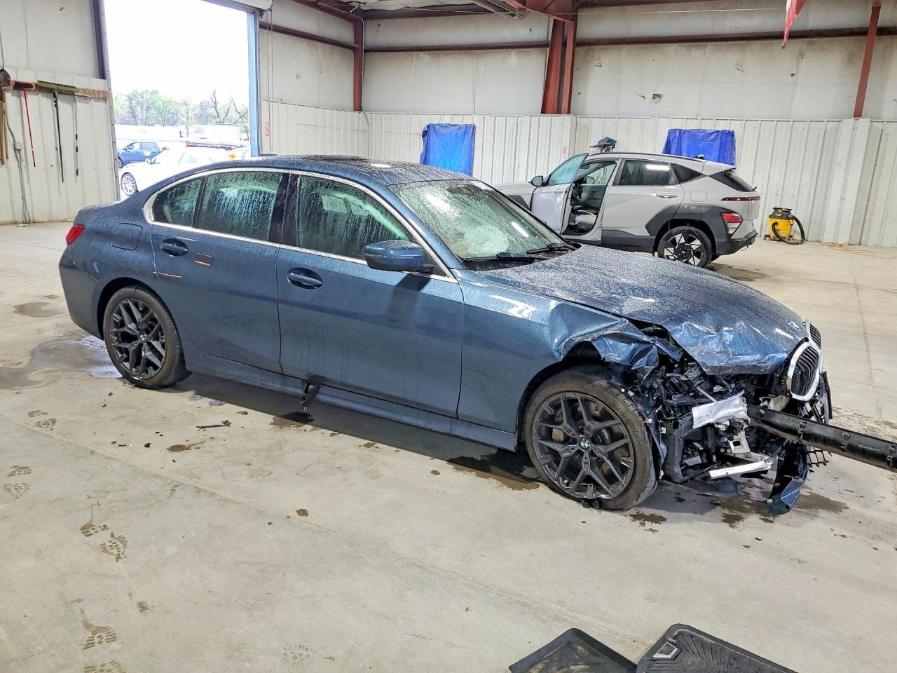 2025 BMW 330Xi - zdjęcie 4