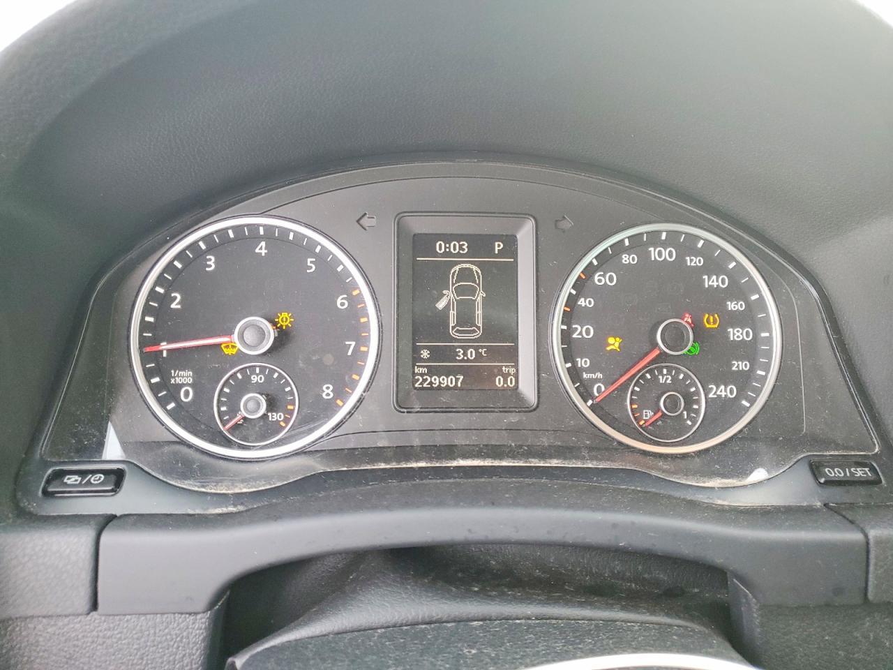 2016 Volkswagen Tiguan - zdjęcie 9