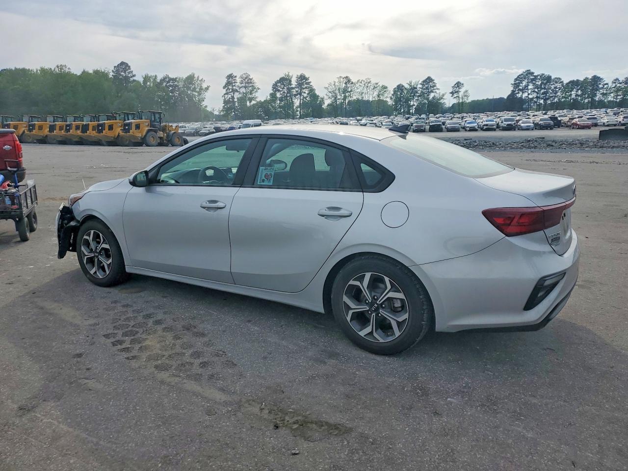 2021 Kia Forte Lxs - zdjęcie 2