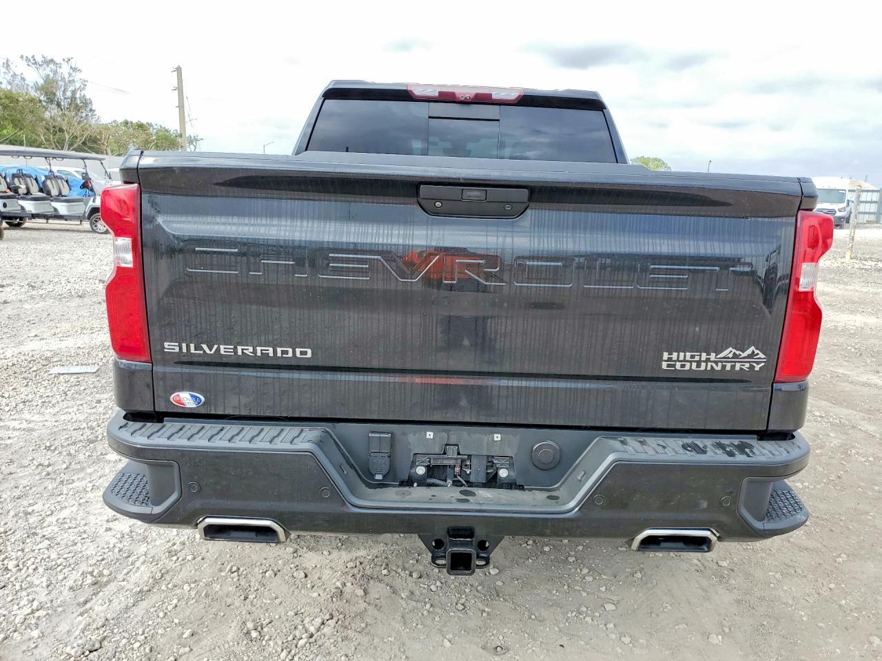2021 Chevrolet Silverado C1500 High Country - zdjęcie 6