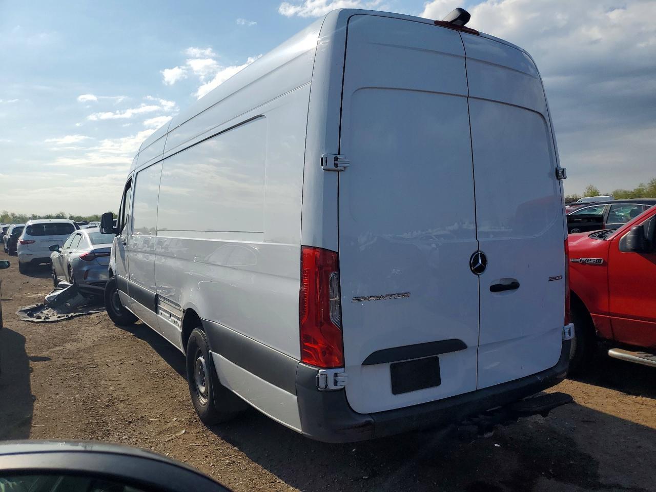 2023 Mercedes-Benz Sprinter 2500 - zdjęcie 2