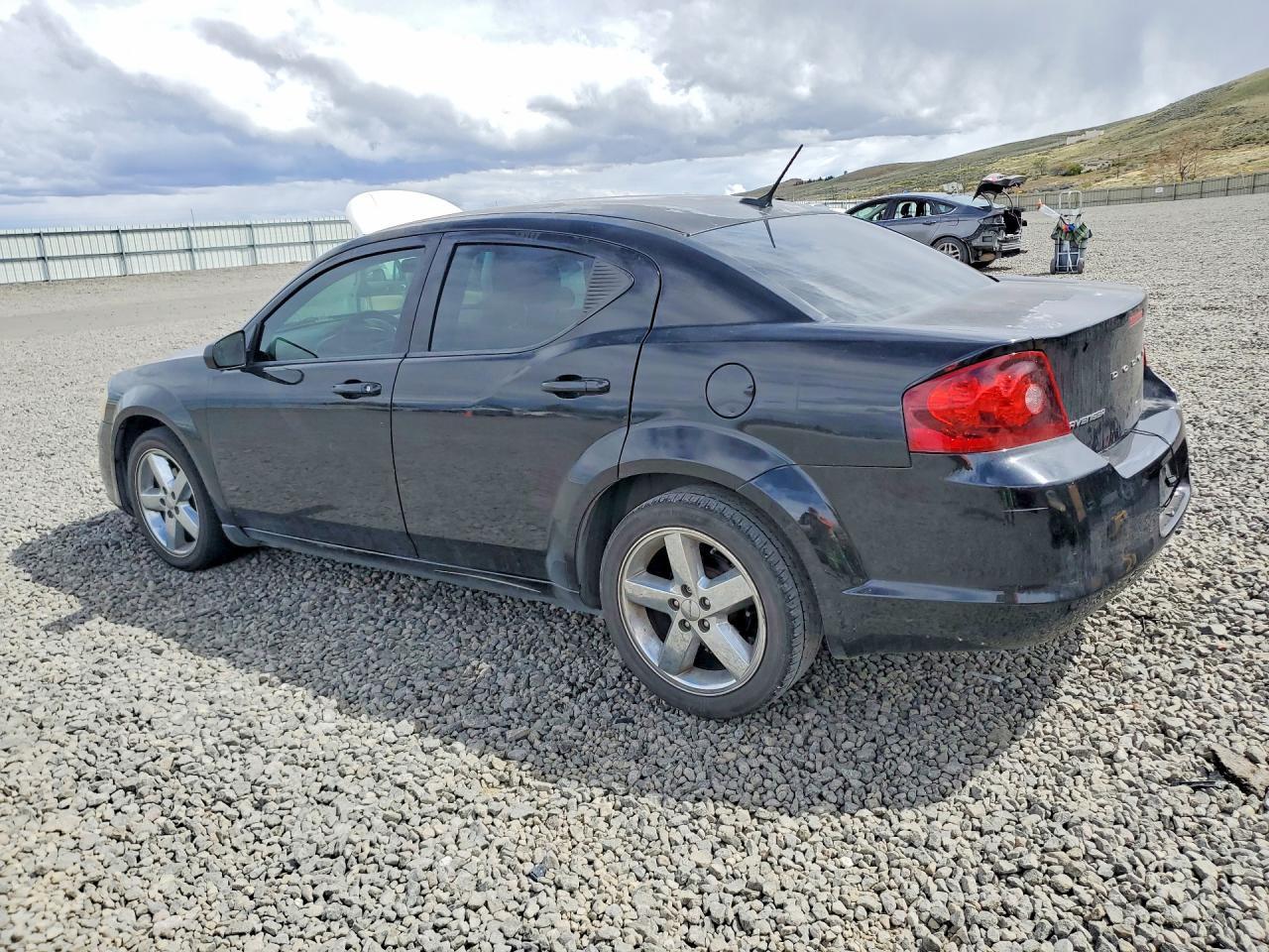 2013 Dodge Avenger Se - zdjęcie 2