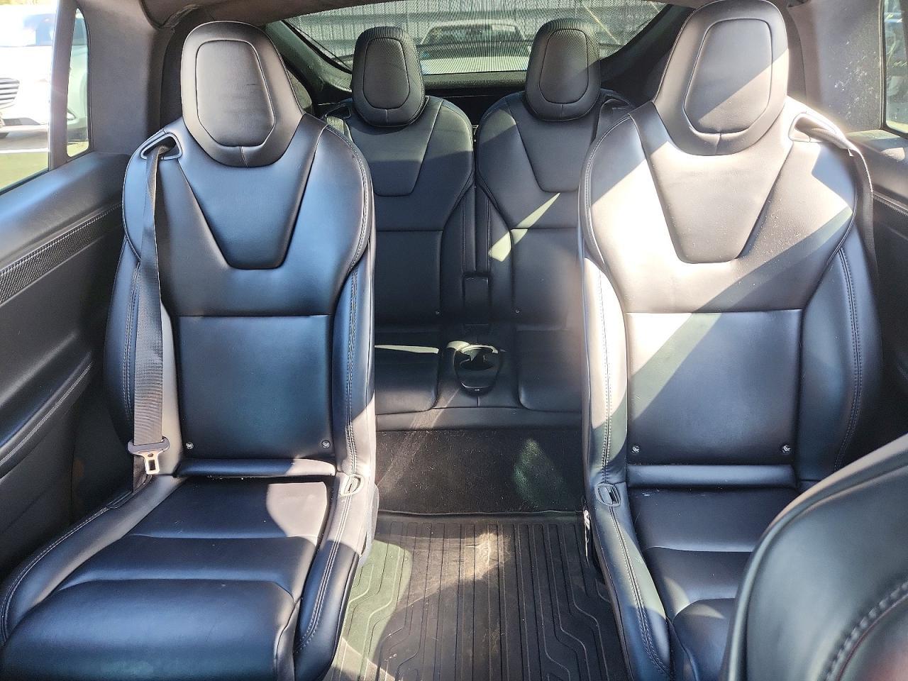 2018 Tesla Model X - zdjęcie 10