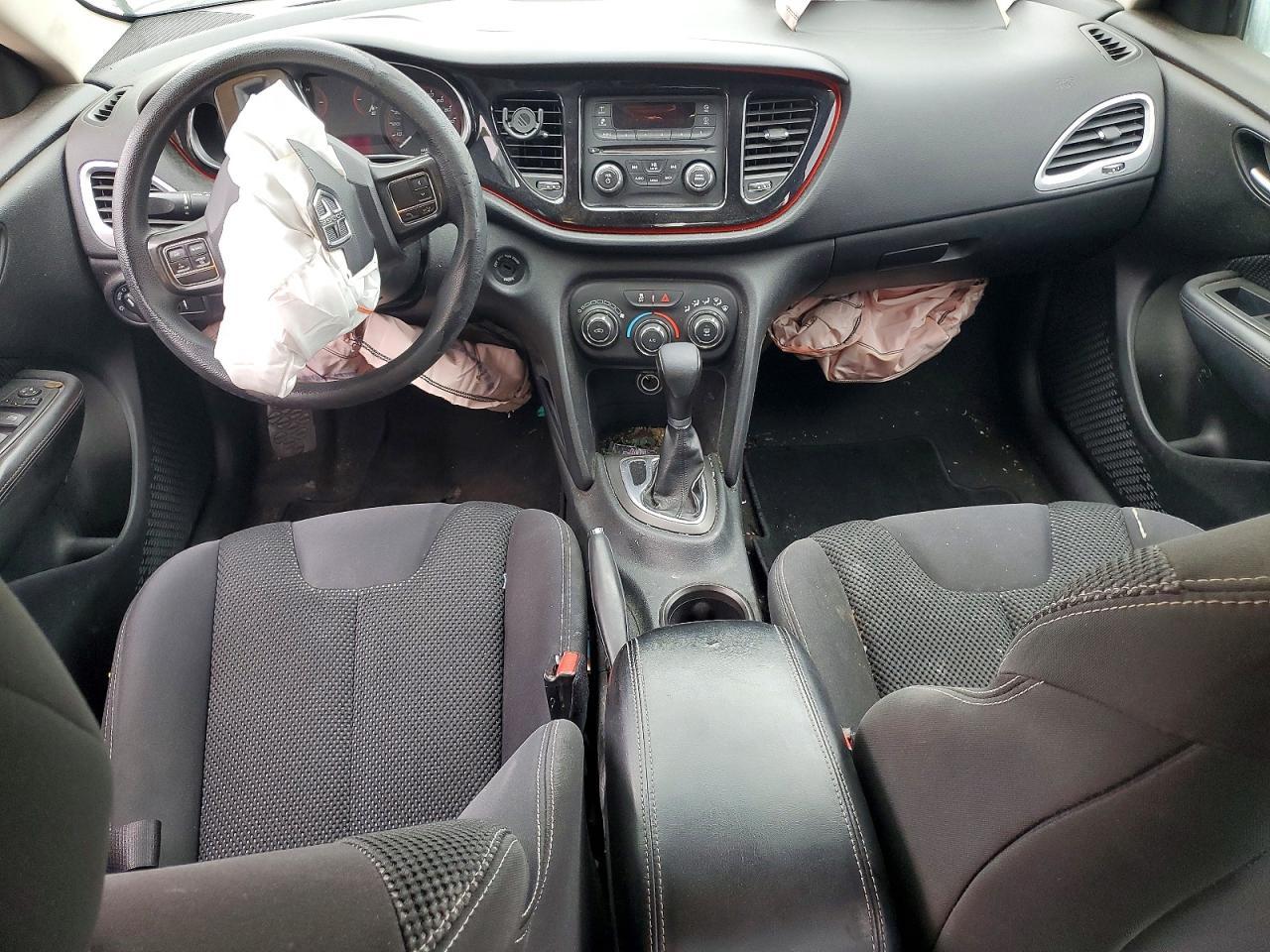 2016 Dodge Dart Sxt - zdjęcie 8