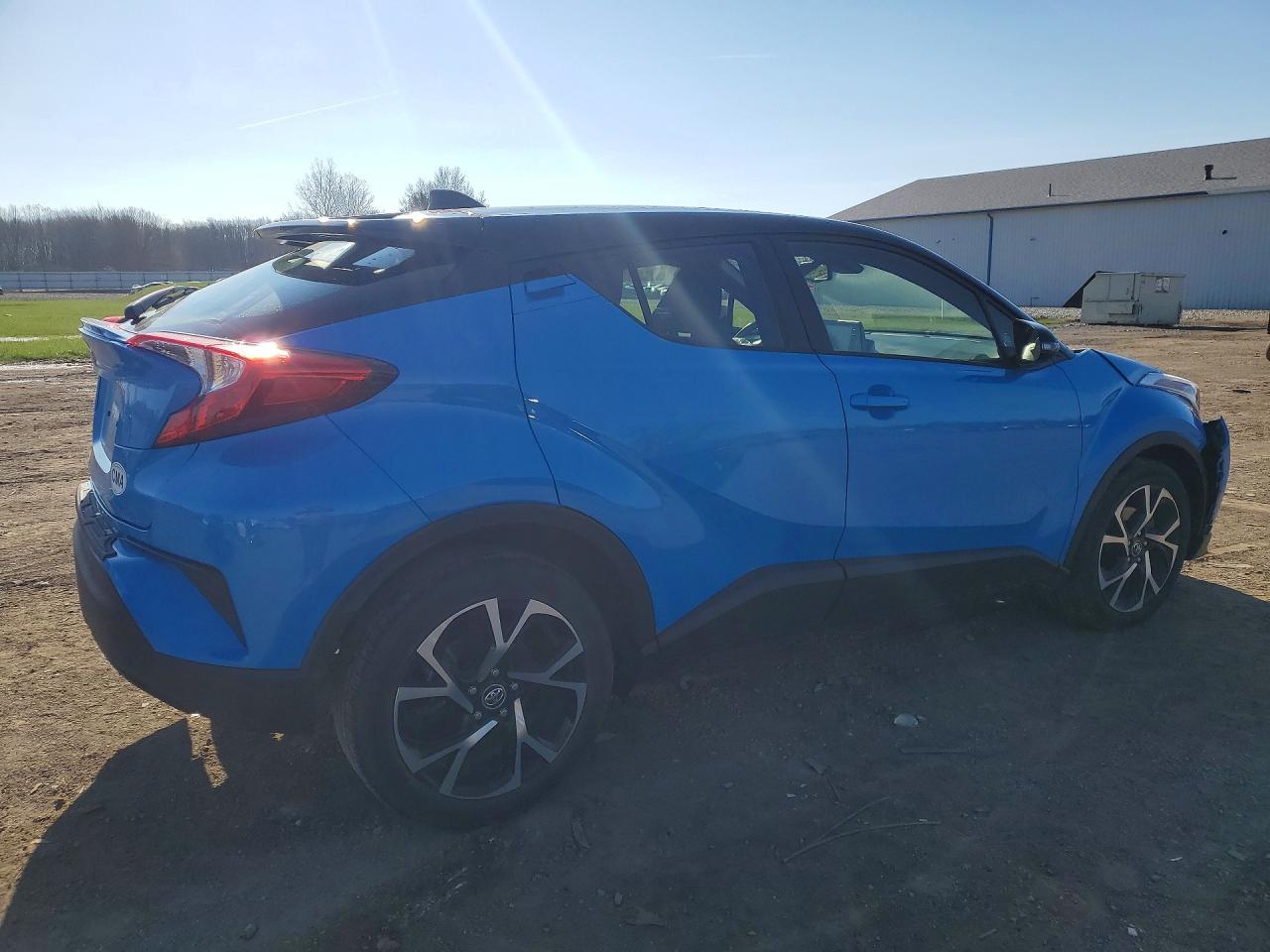 2019 Toyota C-Hr Xle - zdjęcie 3